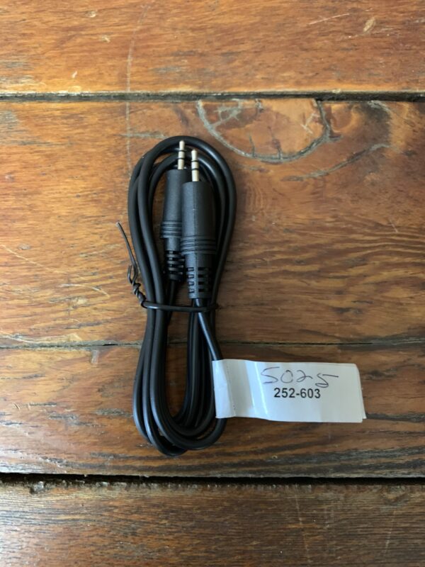 Best Vet Wire 2.5mm to 2.5mm Phono Plug (5025)